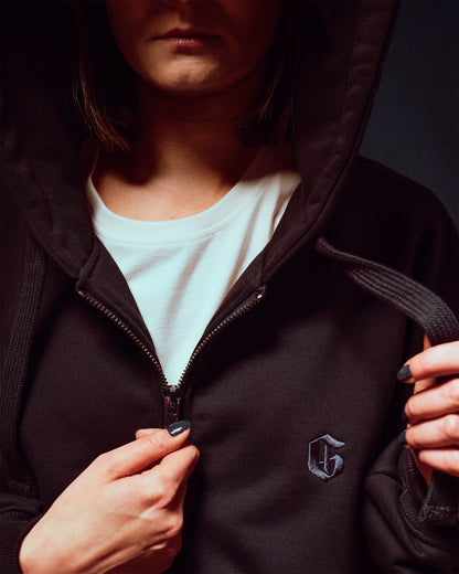 Her Black Noir Zipper